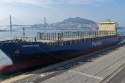 Hàn Quốc vận hành thử nghiệm tàu container trên tuyến đường biển Bắc Cực