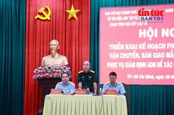 TP Hồ Ch&iacute; Minh: Mẫu h&agrave;i cốt liệt sĩ phục vụ gi&aacute;m định ADN được vận chuyển bằng m&aacute;y bay ra H&agrave; Nội