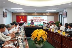 Tìm cách giải toả áp lực tăng trưởng những tháng cuối năm