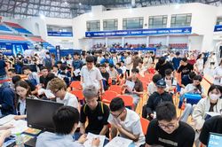 Số hóa dữ liệu nhập học giúp tân sinh viên giảm các loại giấy tờ