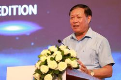 Y tế tư nhân cần 'cởi mở thể chế', nâng chuẩn chất lượng