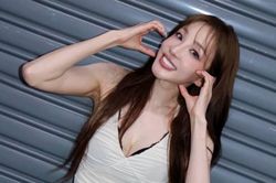 Sandara Park gây chú ý với diện mạo trẻ trung