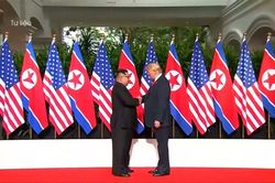 Tổng thống Mỹ th&ocirc;ng b&aacute;o sẽ gặp nh&agrave; l&atilde;nh đạo Triều Ti&ecirc;n Kim Jong Un