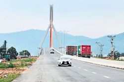 Bắc Ninh: Ưu tiên đầu tư cầu vượt sông