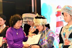Gần 10 tỷ đồng hỗ trợ các chương trình cộng đồng tại Đà Nẵng