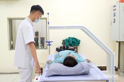 Khi nào cần đo mật độ loãng xương?