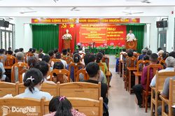 Tuyên truyền, vận động các hộ dân giải tỏa làng bè trên sông Đồng Nai
