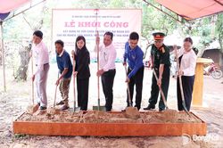 Khởi công xây dựng, sửa chữa 16 căn nhà Đại đoàn kết ở xã Bù Gia Mập
