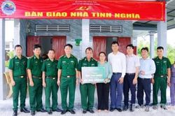 Bộ đội Biên phòng Đồng Tháp bàn giao 'Nhà tình nghĩa' cho quân nhân có hoàn cảnh khó khăn