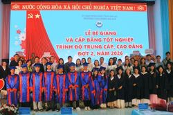 Trường Cao đẳng Gia Lai trao bằng tốt nghiệp cho hơn 301 sinh vi&ecirc;n