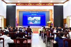 Tập huấn kỹ thuật nu&ocirc;i c&aacute; lồng b&egrave; tr&ecirc;n biển cho 30 hộ d&acirc;n tại khu vực Cam Ranh