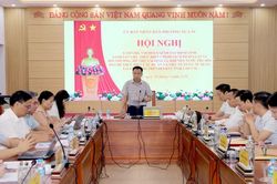 Phó Chủ tịch Thường trực HĐND tỉnh Vũ Quỳnh Khánh giám sát công tác bồi thường, tái định cư tại phường Âu Lâu