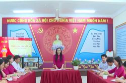 Đưa chuẩn mực đạo đức cách mạng vào thực tiễn ở cơ sở