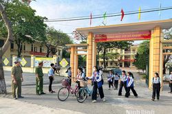 Tăng cường bảo đảm trật tự, an to&agrave;n giao th&ocirc;ng trong dịp nghỉ lễ Quốc kh&aacute;nh 2-9 v&agrave; th&aacute;ng cao điểm an to&agrave;n giao th&ocirc;ng cho học sinh đến trường
