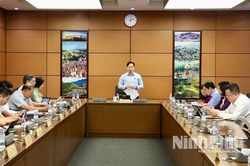 Đo&agrave;n ĐBQH tỉnh Ninh B&igrave;nh thảo luận, g&oacute;p &yacute; 3 dự &aacute;n luật về lĩnh vực tư ph&aacute;p h&igrave;nh sự