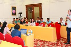 Bồi dưỡng kỹ năng sản xuất ảnh b&aacute;o ch&iacute; '3 trong 1'