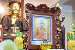Hà Nội: Chư tôn đức đại diện 18 trường hạ dâng hương, đảnh lễ Giác linh Đức Đệ tam Pháp chủ GHPGVN