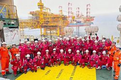 Petrovietnam nâng tầm năng lực tổng thầu lắp đặt, vận chuyển công trình biển