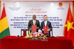 Bộ Tài chính Việt Nam và Bộ Kế hoạch, Hợp tác quốc tế phát triển Ghi-nê ký biên bản ghi nhớ