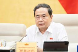 Đất lấn biển phải thuộc sở hữu của Nhà nước