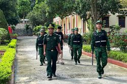 BĐBP Lào Cai: Bắt quả tang đối tượng tàng trữ, vận chuyển số lượng lớn 'khí cười' trái phép