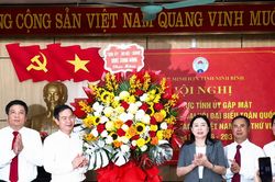 Thường trực Tỉnh ủy Ninh B&igrave;nh gặp mặt Đo&agrave;n đại biểu dự Đại hội VII Li&ecirc;n minh HTX Việt Nam