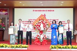 Gắn biển 2 công trình cấp thành phố tại xã Thuận An