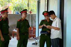 Tăng cường quản lý cư trú để giữ vững ANTT cơ sở