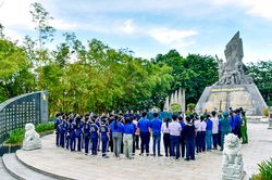 Giữ lửa trong trái tim tuổi trẻ