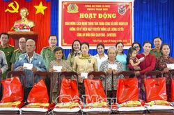 200 suất qu&agrave; nghĩa t&igrave;nh đến với người d&acirc;n X&atilde; Trần Ph&aacute;n