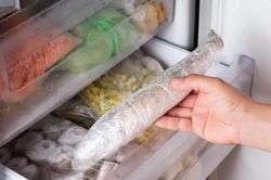 Cá để trong tủ lạnh được bao lâu? Nhớ mốc thời gian này để tránh ăn phải cá kém chất lượng
