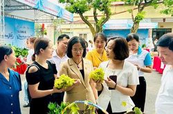 Sôi nổi chương trình 'Phụ nữ Thủ đô tiêu dùng số - Nâng tầm giá trị hàng Việt'