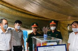 Trang nghiêm, xúc động lễ lấy mẫu hài cốt liệt sĩ để giám định tại xã Kim Anh