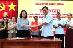 X&atilde; Đo&agrave;i Phương b&agrave;n giao chức năng, nhiệm vụ tham mưu về c&ocirc;ng t&aacute;c d&acirc;n vận