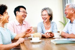 Về già mới hiểu: 3 điều không nên thể hiện trước mặt thông gia