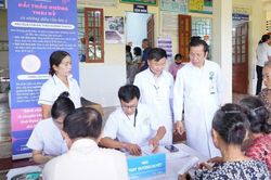 Hà Nội đẩy nhanh khám sức khỏe toàn dân và siết chặt phòng, chống dịch bệnh