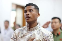 Công dân Adou Minh: 'Tôi sẽ cống hiến hết mình cho bóng đá Việt Nam'