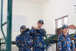 Tập 2 Sao Nhập Ngũ 2026: Erik, Quốc Trường bị ph&ecirc; b&igrave;nh, Minh Trang c&ugrave;ng d&agrave;n chiến sĩ nữ 'đứng h&igrave;nh' trước chỉ huy