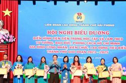 Hải Ph&ograve;ng: Biểu dương những điển h&igrave;nh ti&ecirc;n tiến học v&agrave; l&agrave;m theo B&aacute;c