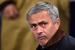 Cơn đau đầu của Mourinho