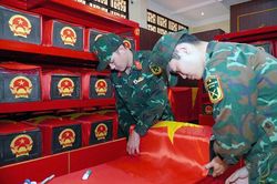TP.HCM quy tập th&ecirc;m 24 bộ h&agrave;i cốt liệt sĩ tại C&ocirc;ng vi&ecirc;n L&ecirc; Thị Ri&ecirc;ng