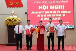 Đà Nẵng: Các địa phương phía nam công bố quyết định thành lập các trường học và công tác cán bộ