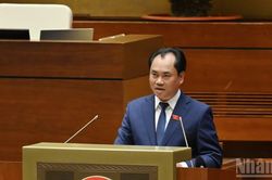 Bộ trưởng N&ocirc;ng nghiệp v&agrave; M&ocirc;i trường: Nh&agrave; nước bảo đảm quyền, lợi &iacute;ch hợp ph&aacute;p của người d&acirc;n khi giao dịch đất đai