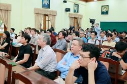 To&aacute;n học v&agrave; tr&iacute; tuệ nh&acirc;n tạo: 'Quẳng g&aacute;nh lo (AI) đi v&agrave; vui sống'