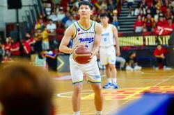 VBA 2026: Ho Chi Minh City Wings vượt qua Saigon Heat