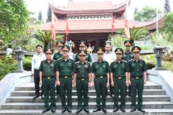 Đoàn công tác Quân ủy Trung ương - Bộ Quốc phòng tổ chức các hoạt động chính sách tại Thái Nguyên
