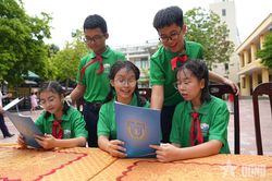 Tuổi trẻ TP Hồ Chí Minh nỗ lực 'vượt sóng' bằng tình yêu biển