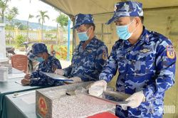 Hoàn thành lấy mẫu sinh phẩm hài cốt liệt sĩ tại Nghĩa trang liệt sĩ Đại Thắng