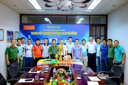 Cân tài cân sức!