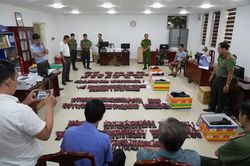Triệt phá đường dây mua bán trái phép, vận chuyển hàng nghìn kíp nổ điện từ Lào vào Việt Nam